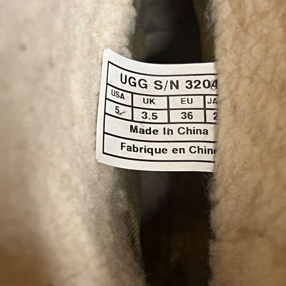 UGG Lynnea Brown Suede Leather Ankle Fold Over Booties Women’s Size 5 US - Picture 13 of 16